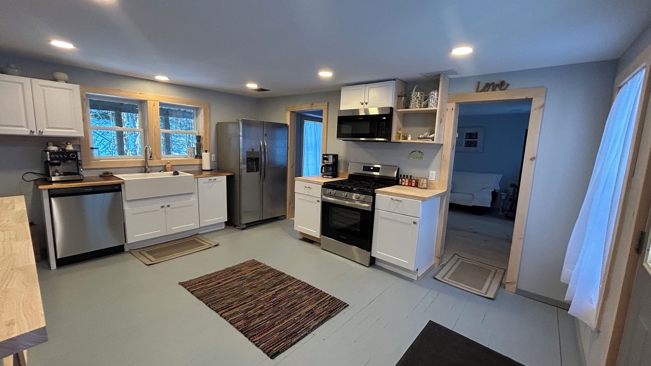 Photo of Kitchen in East Jamaica