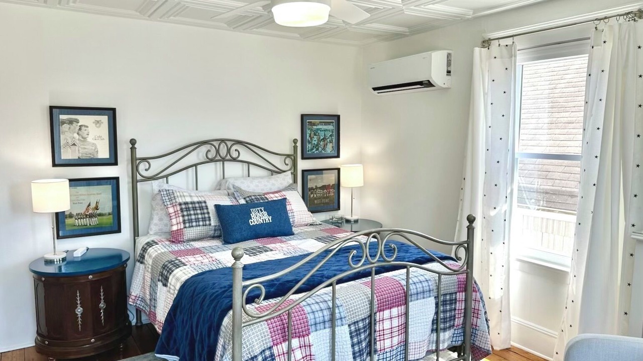 Photo of Bedroom in Highland Falls