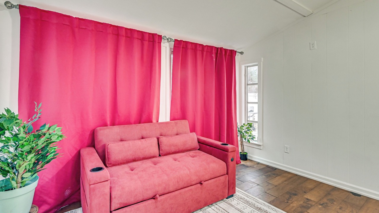 Photo of Livingroom in Silver Lane