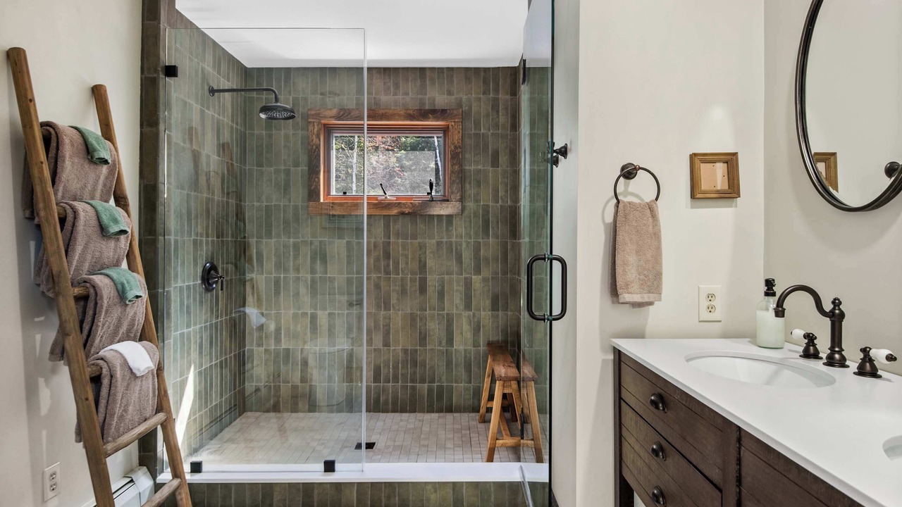 Photo of Bathroom in Londonderry