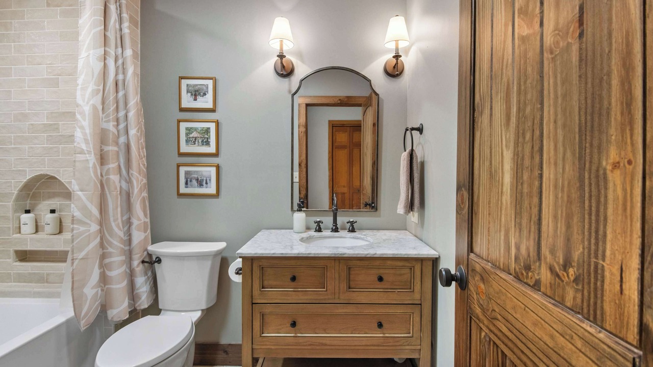 Photo of Bathroom in Londonderry