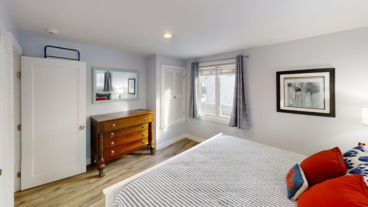Photo of Bedroom in Summersea