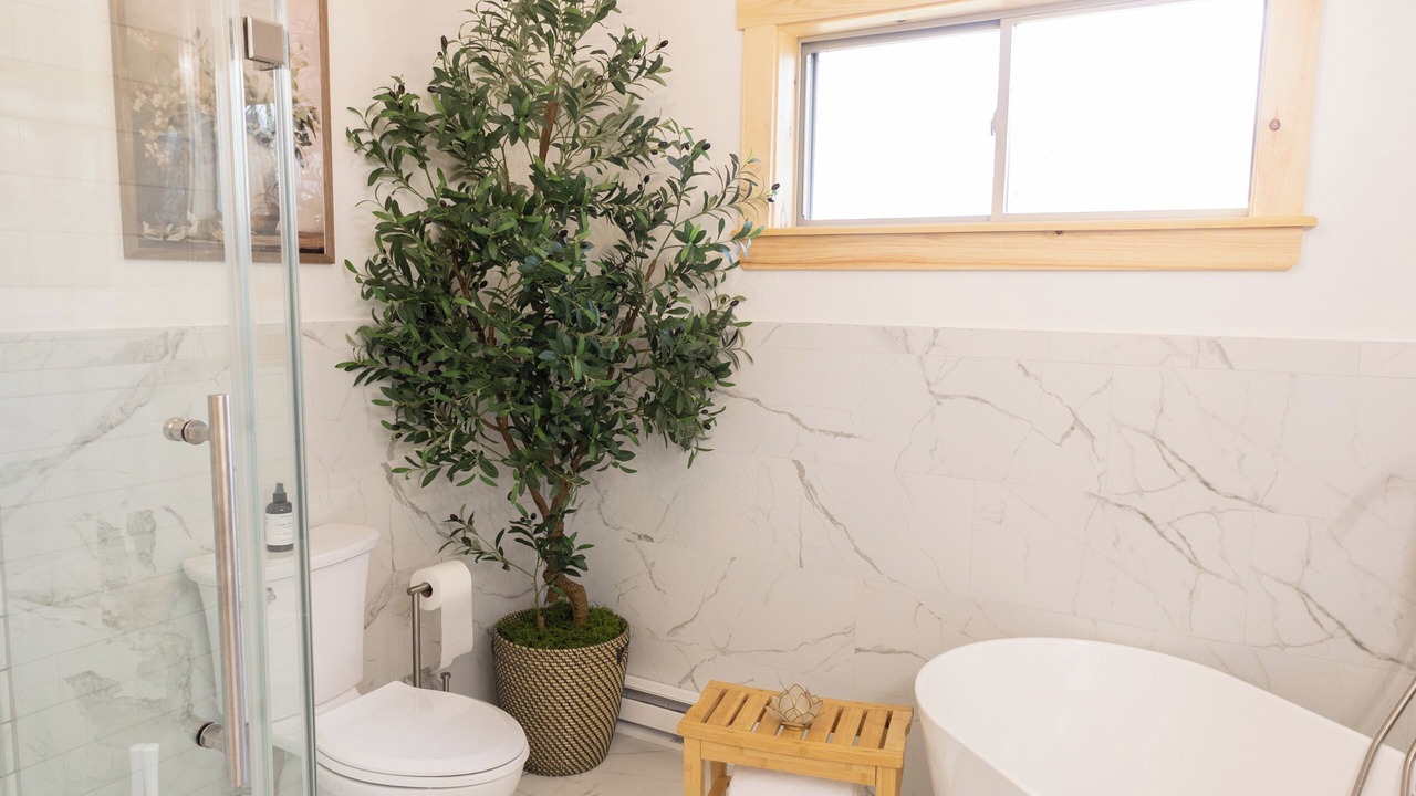 Photo of Bathroom in Davenport