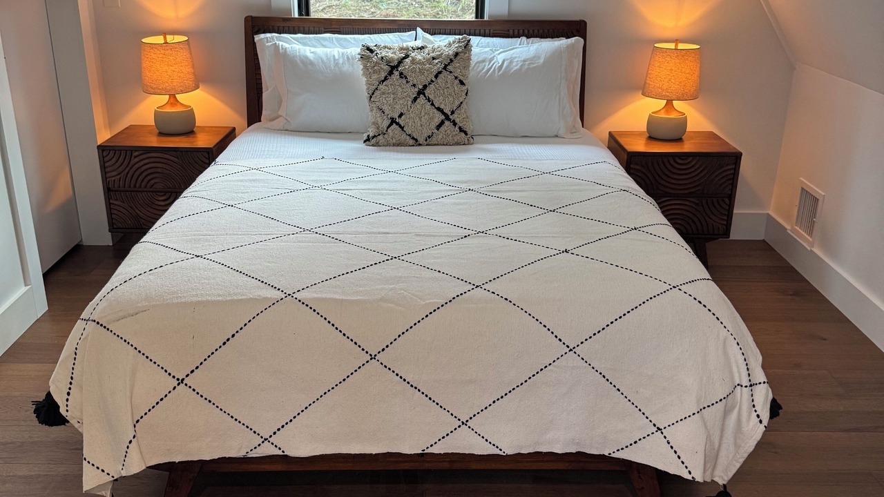Photo of Bedroom in Melvin Village