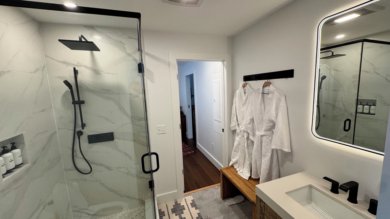 Photo of Bathroom in Melvin Village
