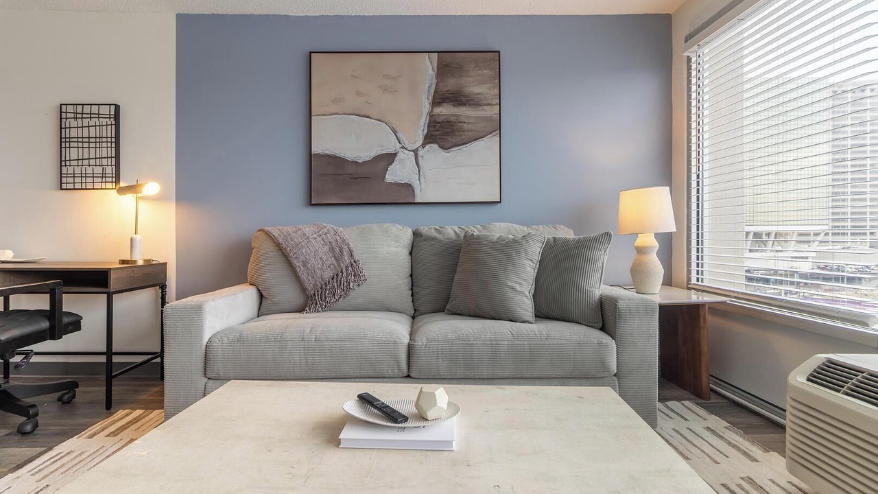 Photo of Livingroom in Downtown Hartford