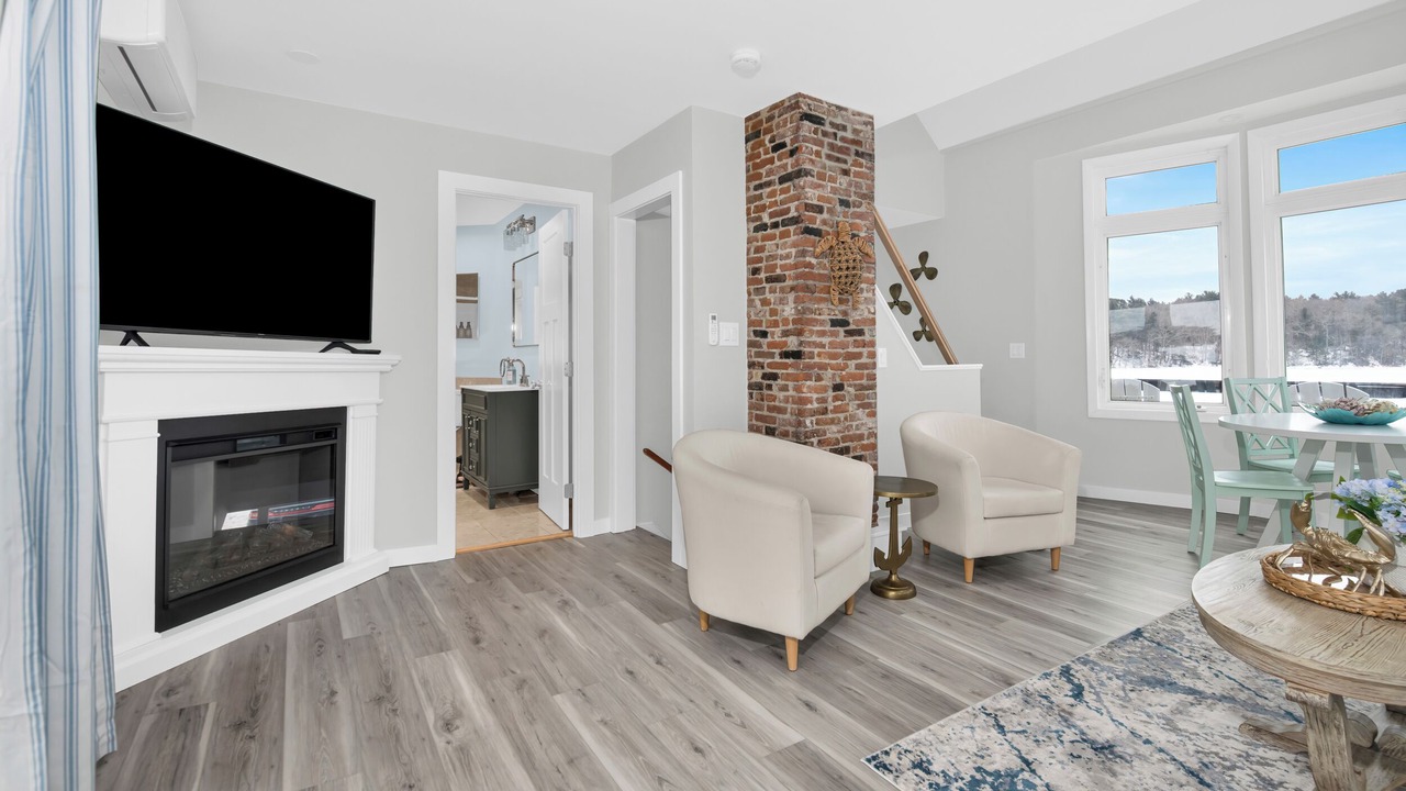 Photo of Livingroom in East Greenwich