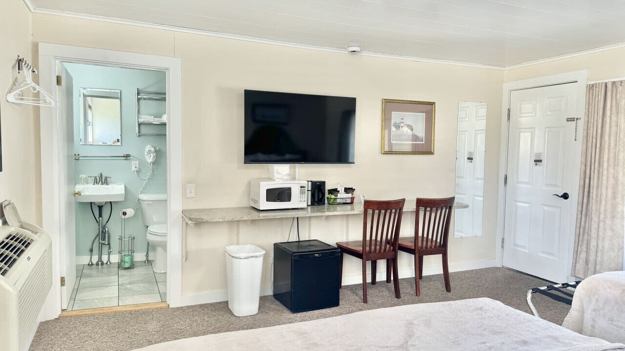 Photo of Bedroom in Hulls Cove