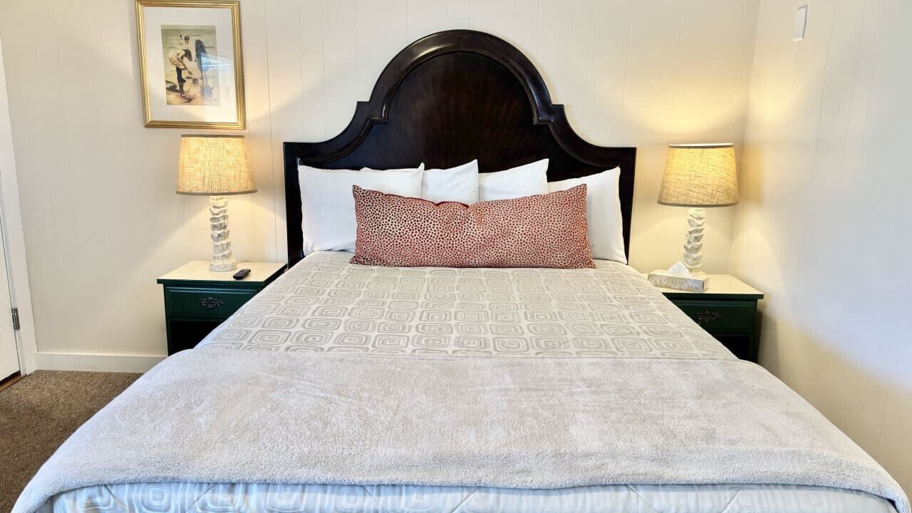 Photo of Bedroom in Hulls Cove