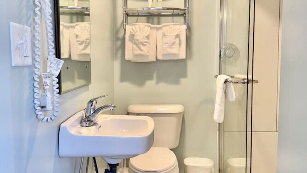 Photo of Bathroom in Hulls Cove
