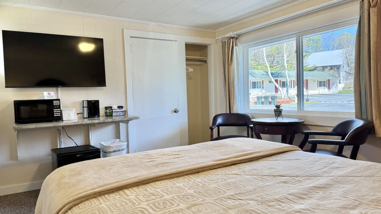Photo of Bedroom in Hulls Cove