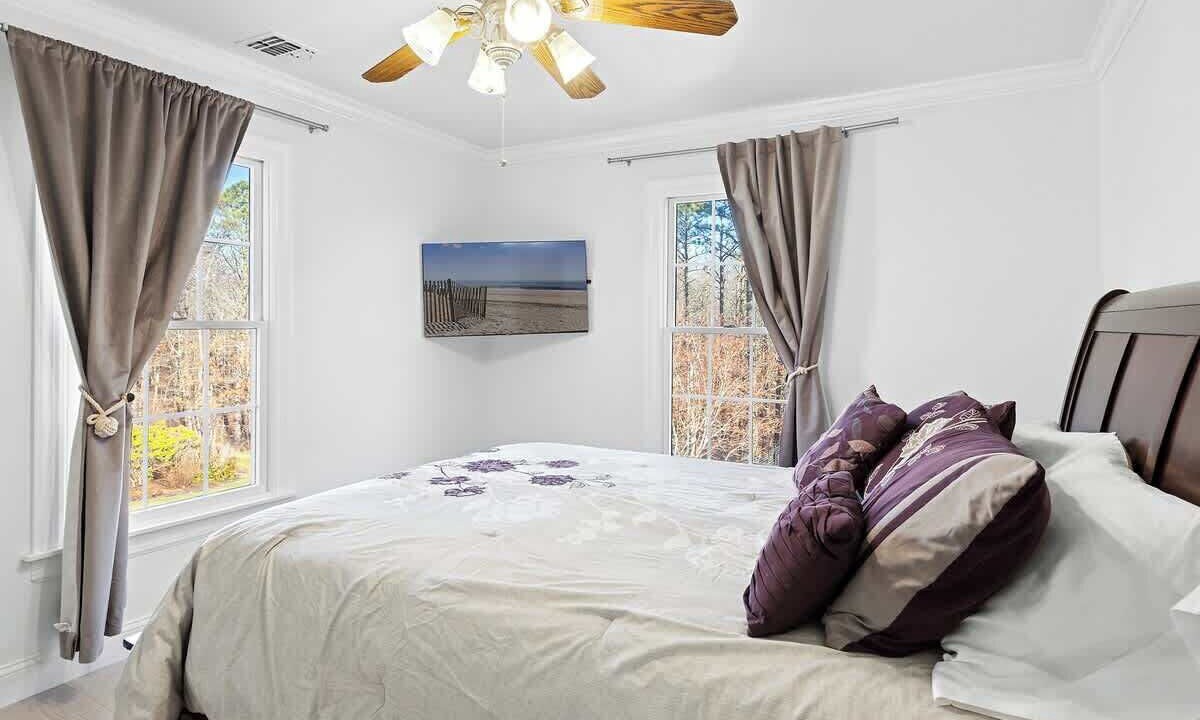 Photo of Bedroom in East Quogue