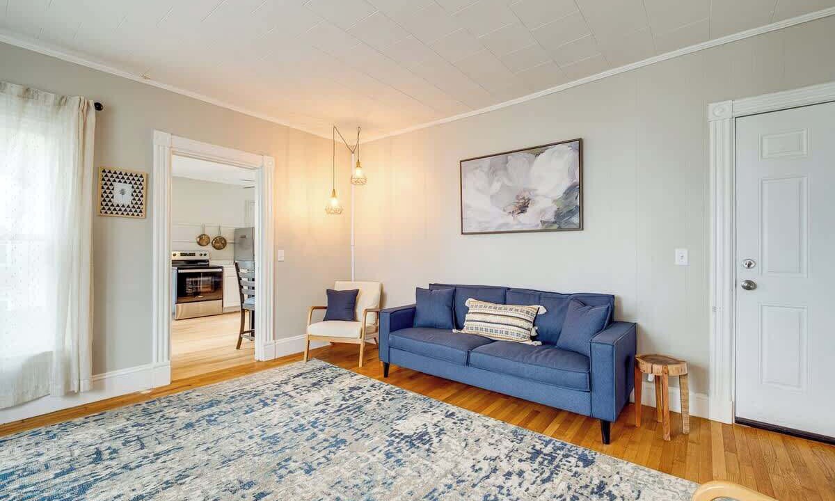 Photo of Livingroom in Westbrook