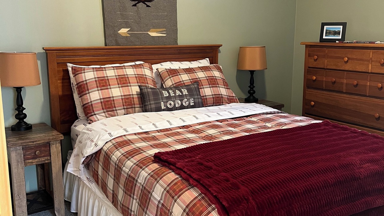 Photo of Bedroom in Birchview by the Saco