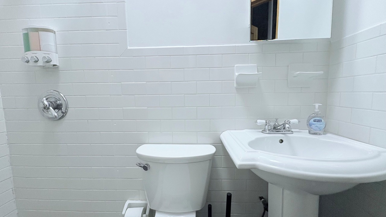 Photo of Bathroom in Garment District
