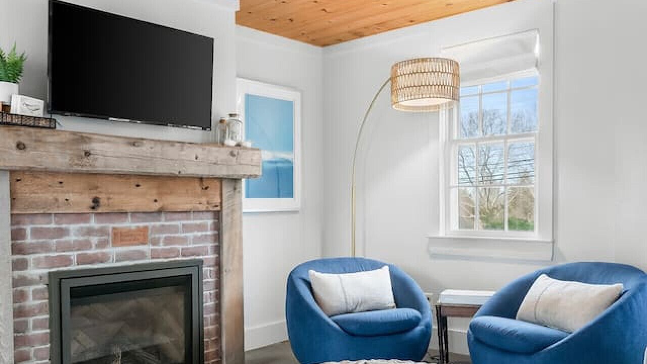 Photo of Livingroom in West Barnstable