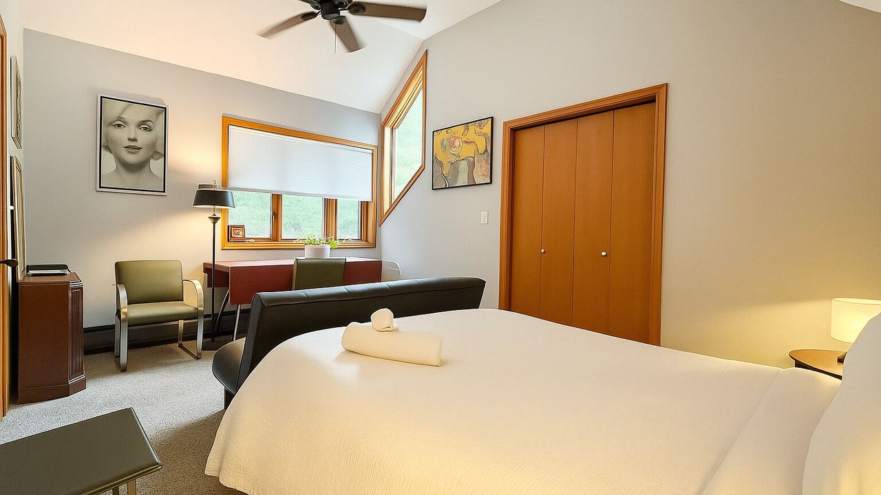 Photo of Bedroom in Harwinton