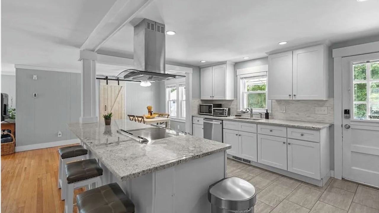 Photo of Kitchen in Narragansett