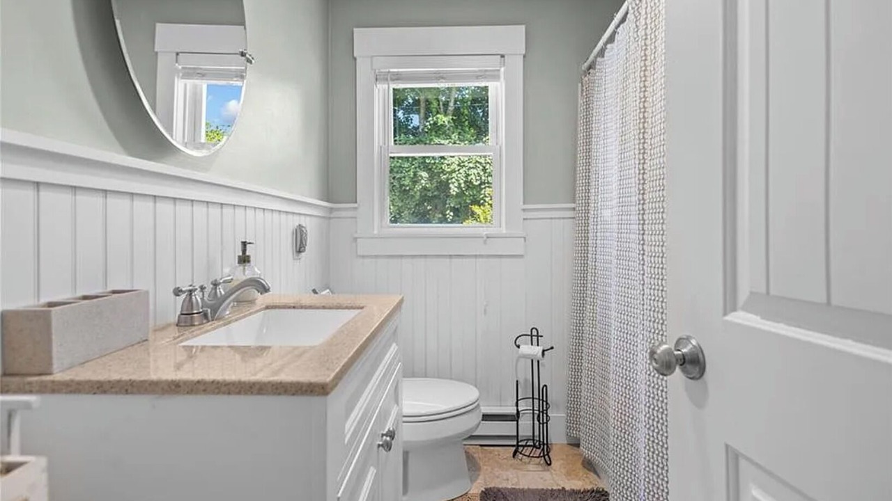 Photo of Bathroom in Narragansett
