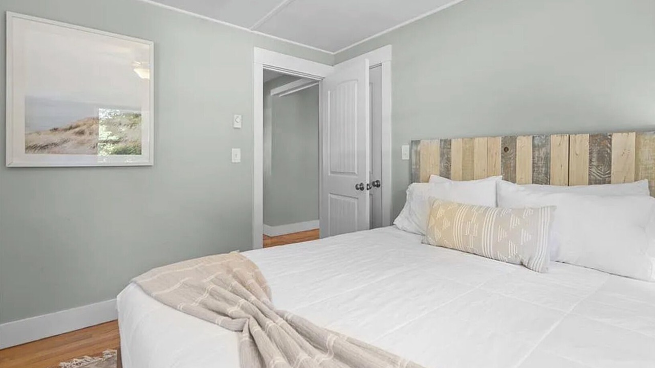 Photo of Bedroom in Narragansett