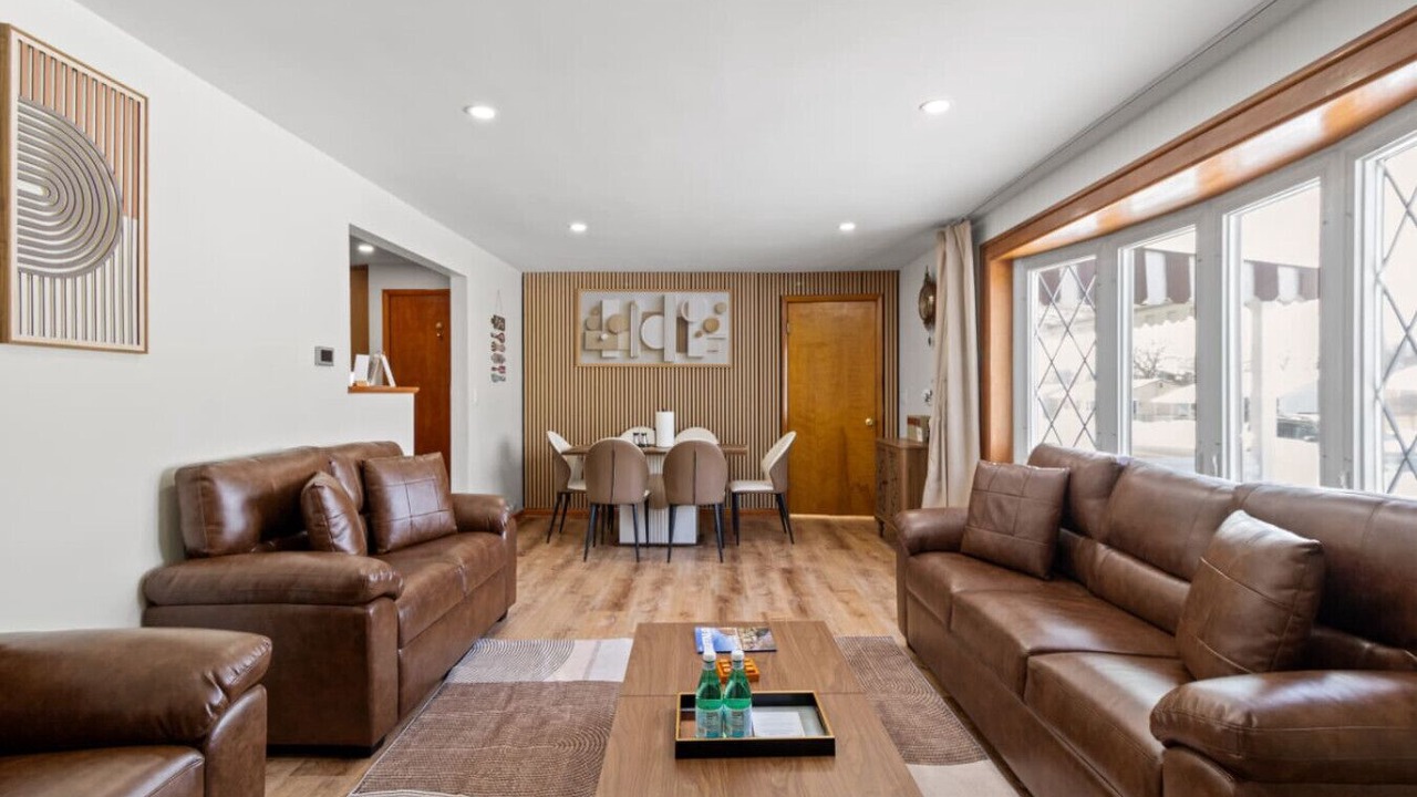 Photo of Livingroom in Cheektowaga