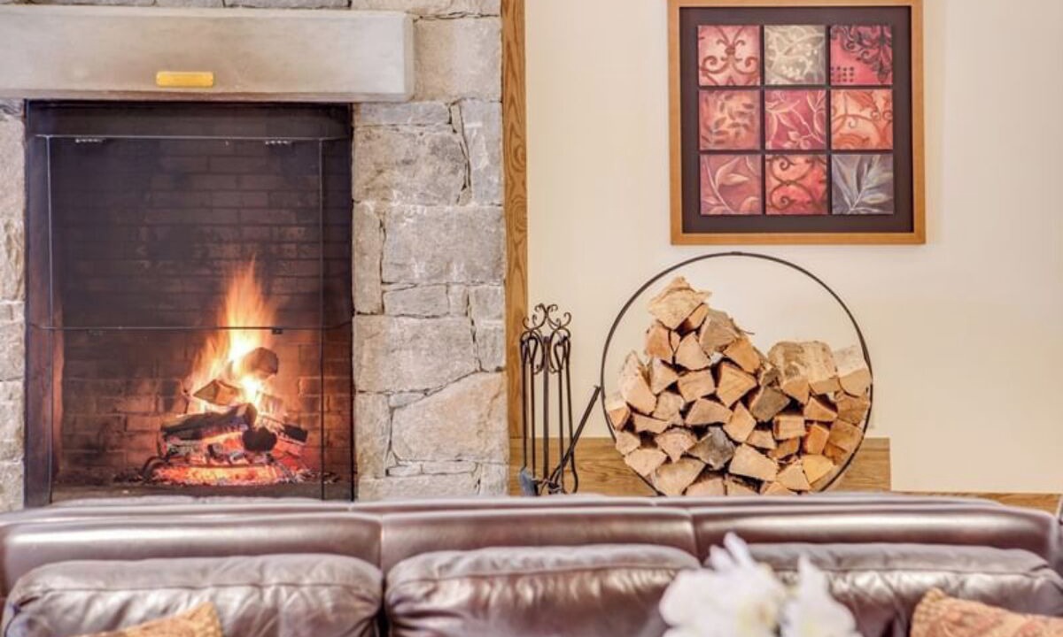 Photo of Livingroom in Southbury