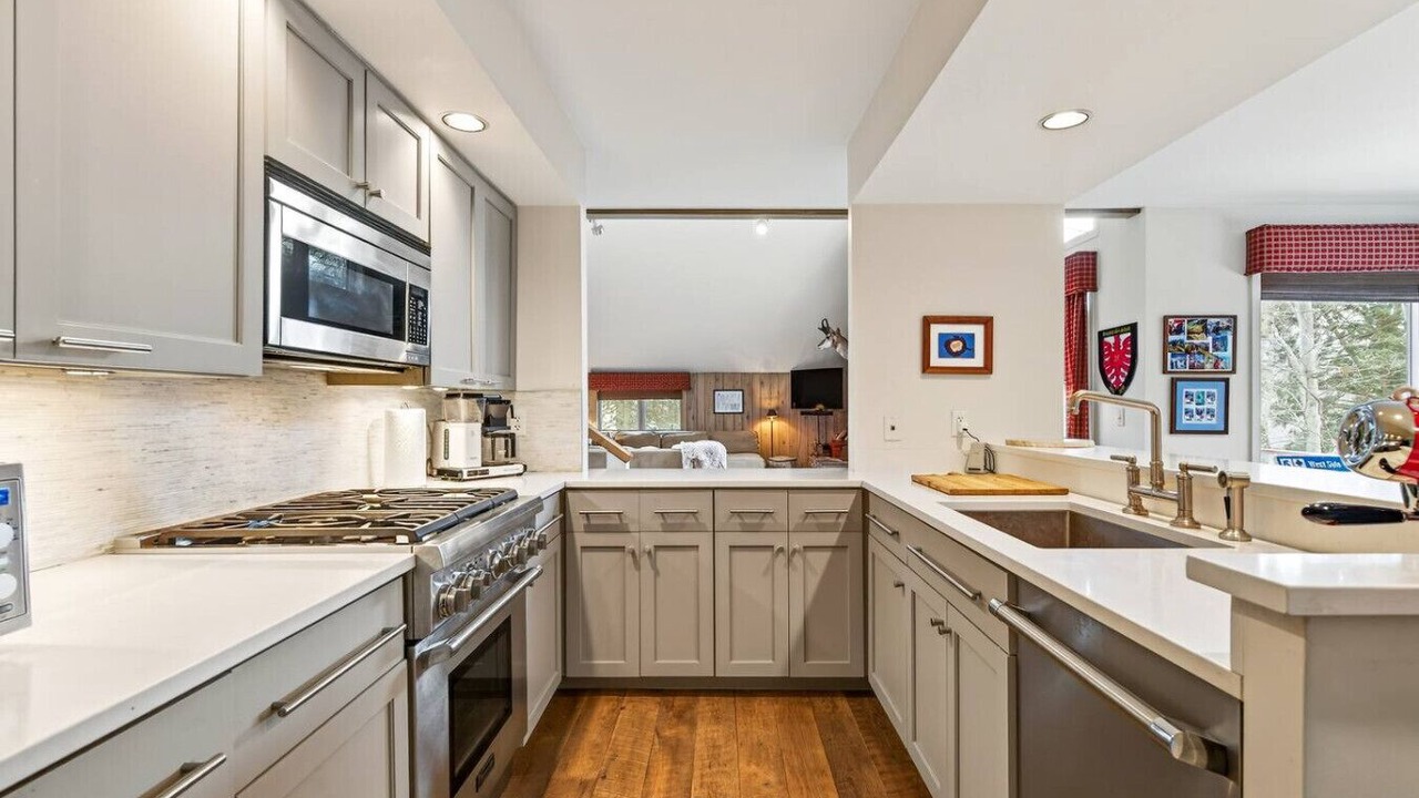 Photo of Kitchen in Stratton Mountain