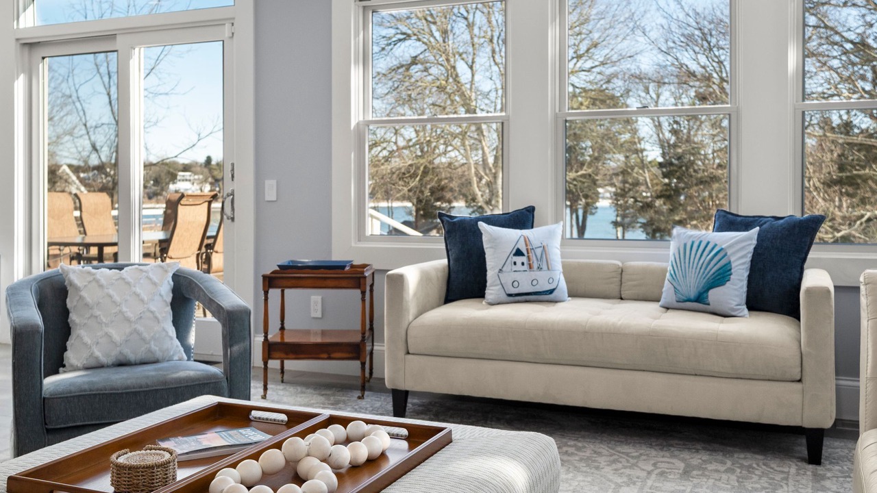 Photo of Livingroom in Eastham