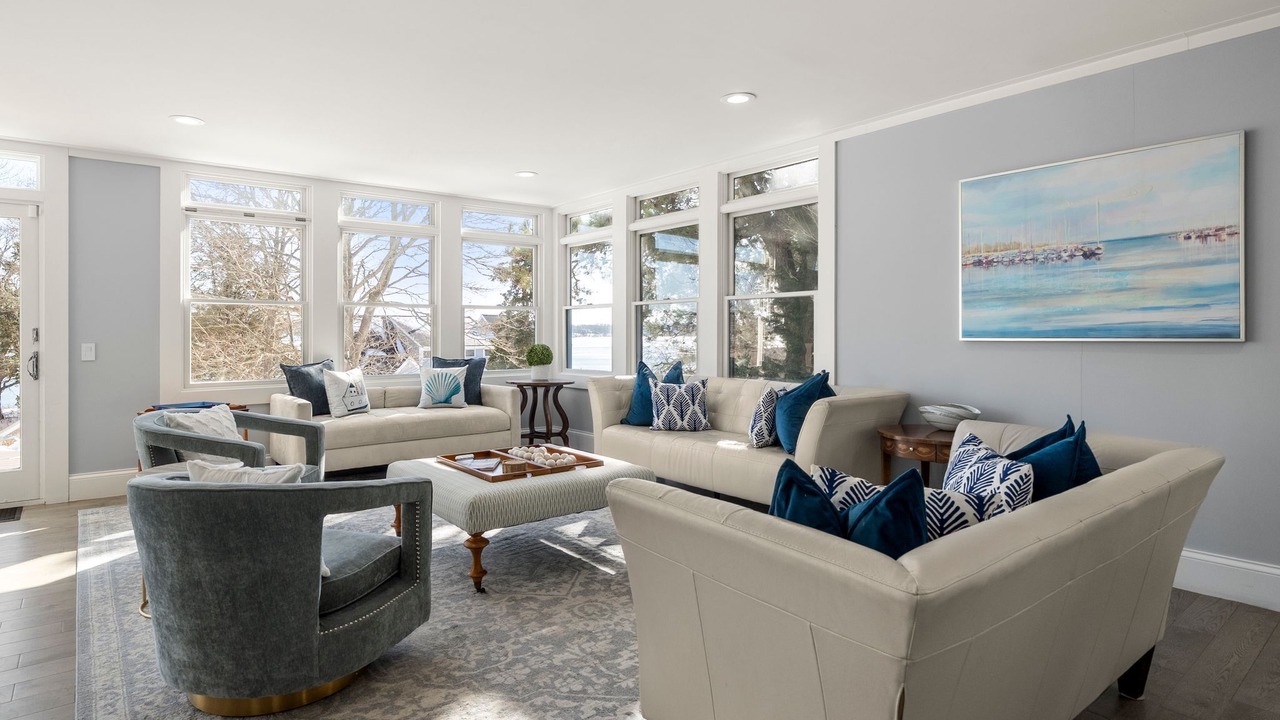 Photo of Livingroom in Eastham