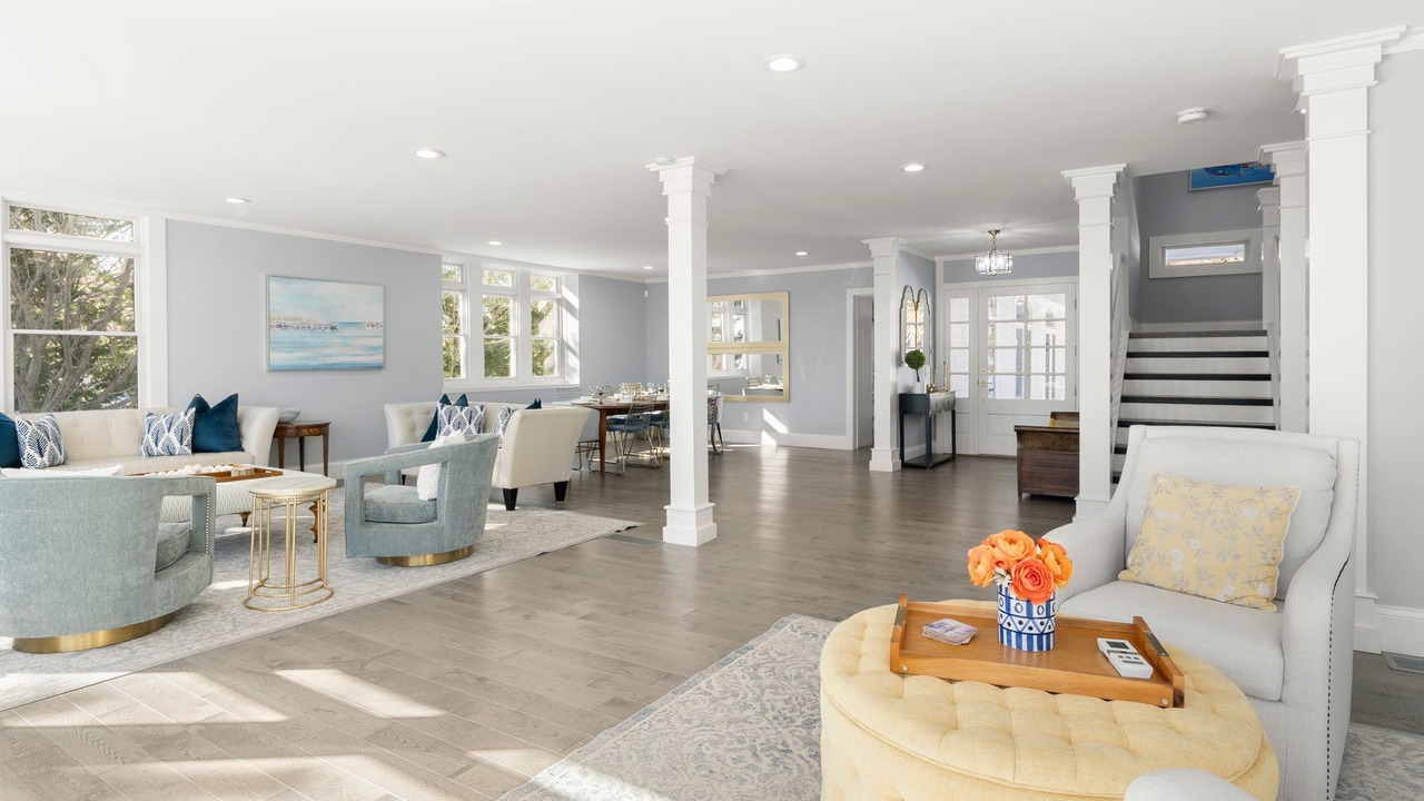 Photo of Livingroom in Eastham