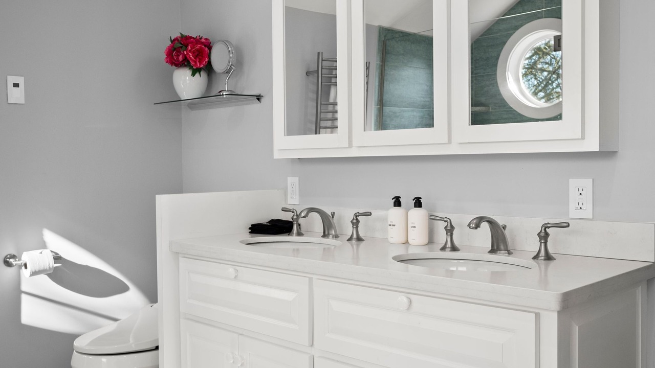 Photo of Bathroom in Eastham