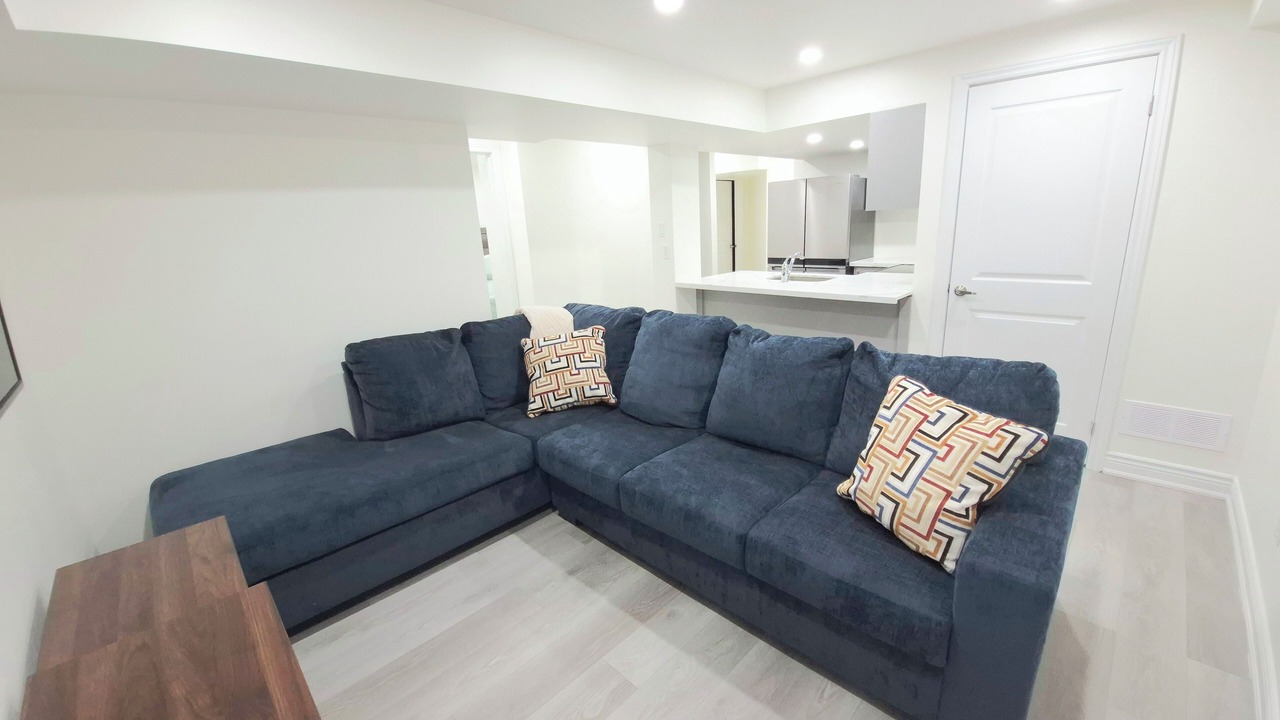 Photo of Livingroom in Thorold