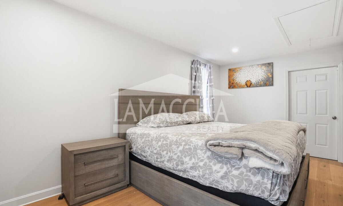 Photo of Bedroom in East Falmouth