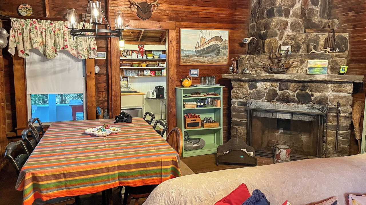 Photo of Livingroom in Harpswell