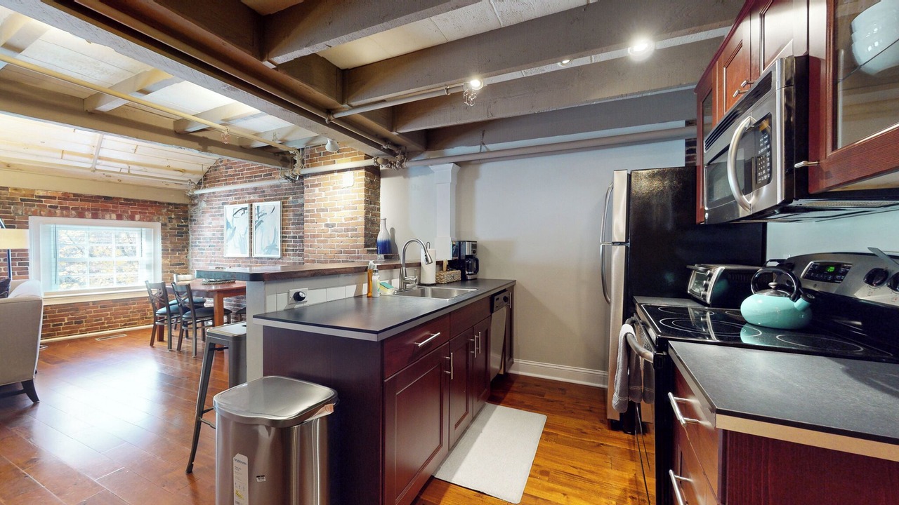 Photo of Kitchen in Government Center