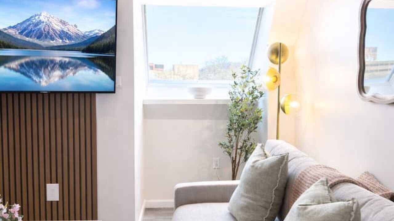 Photo of Livingroom in Mill River
