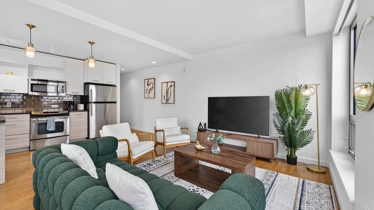 Photo of Livingroom in Downtown Boston