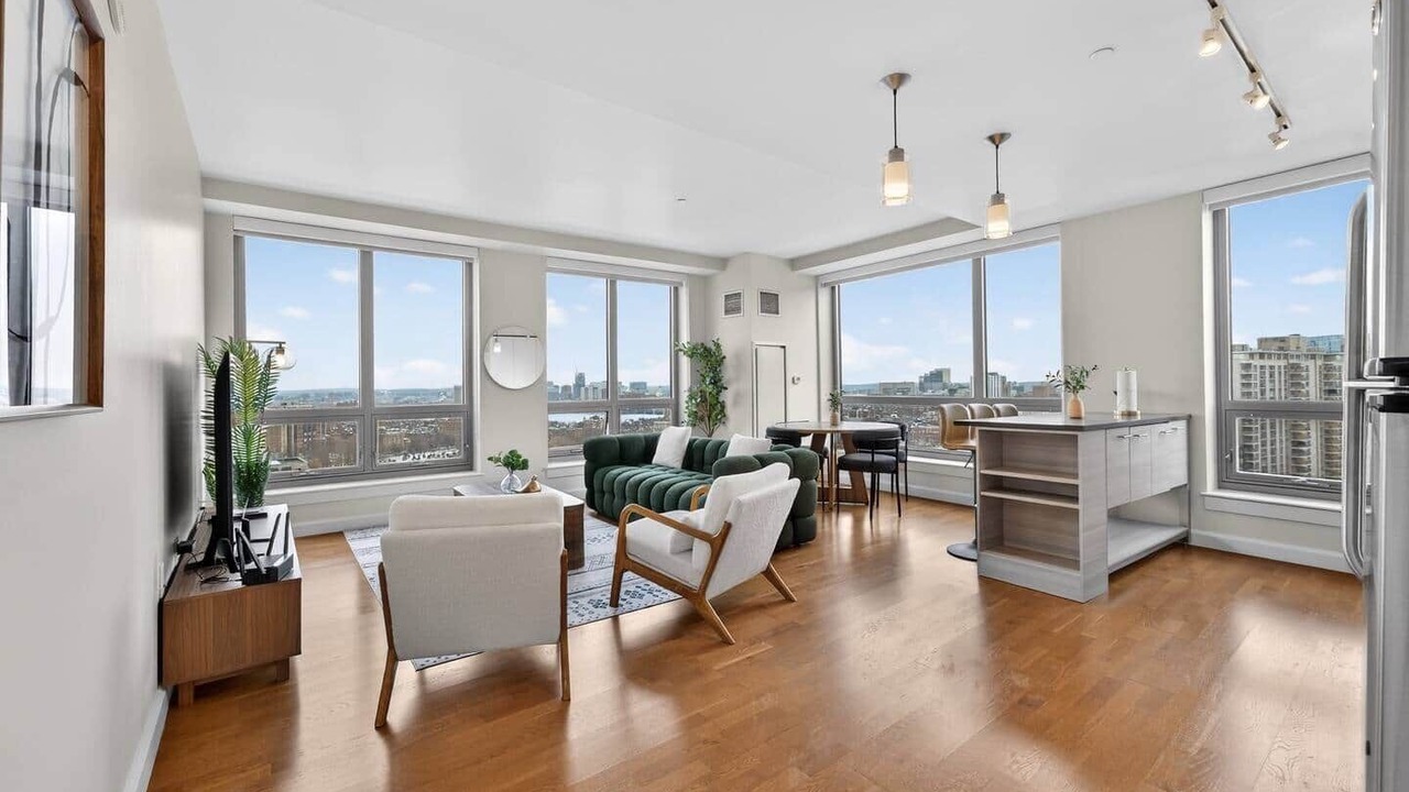 Photo of Livingroom in Downtown Boston