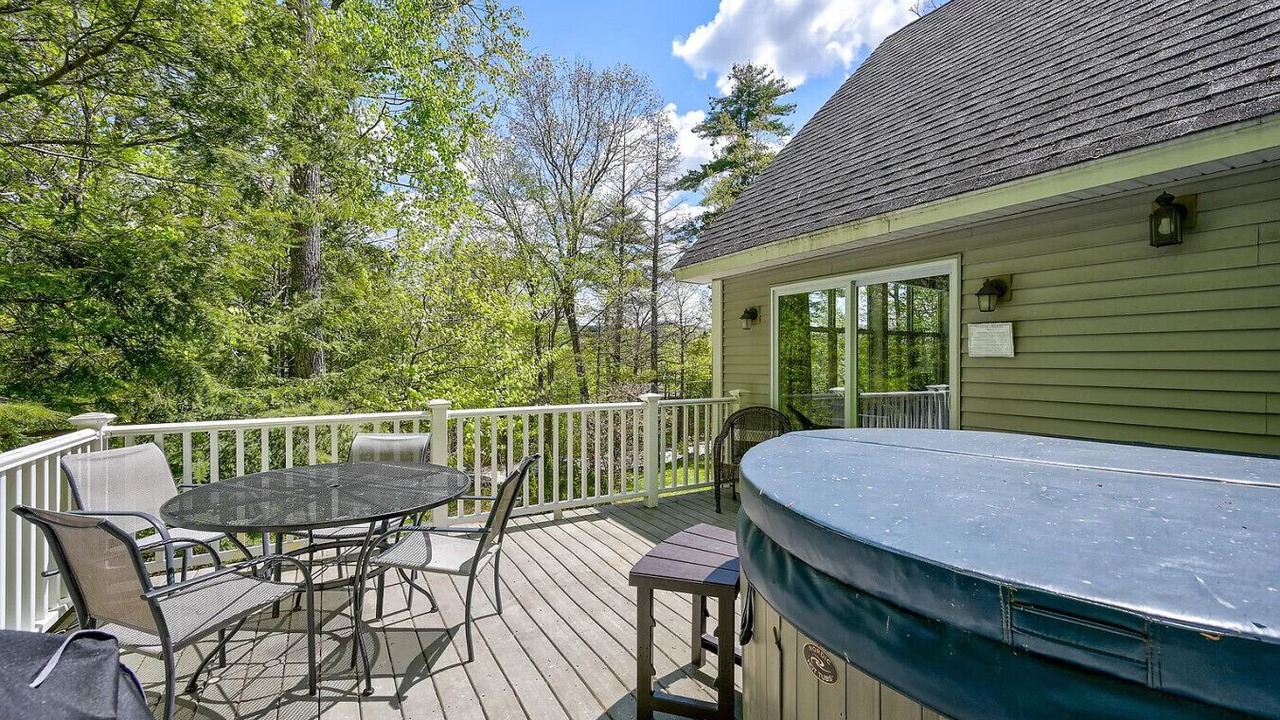 Photo of Outdoor in Birch Hill