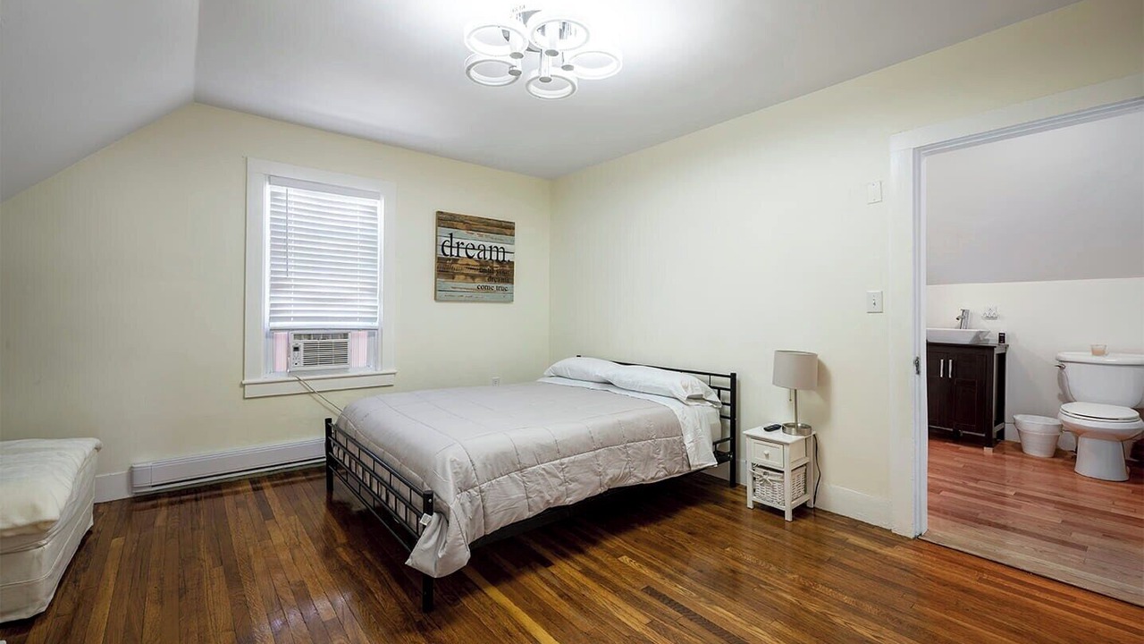 Photo of Bedroom in Avon