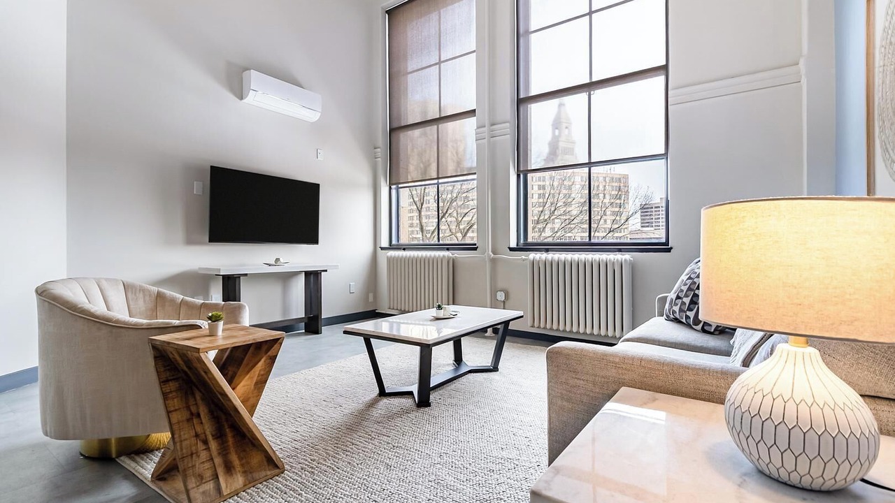 Photo of Livingroom in Downtown Hartford