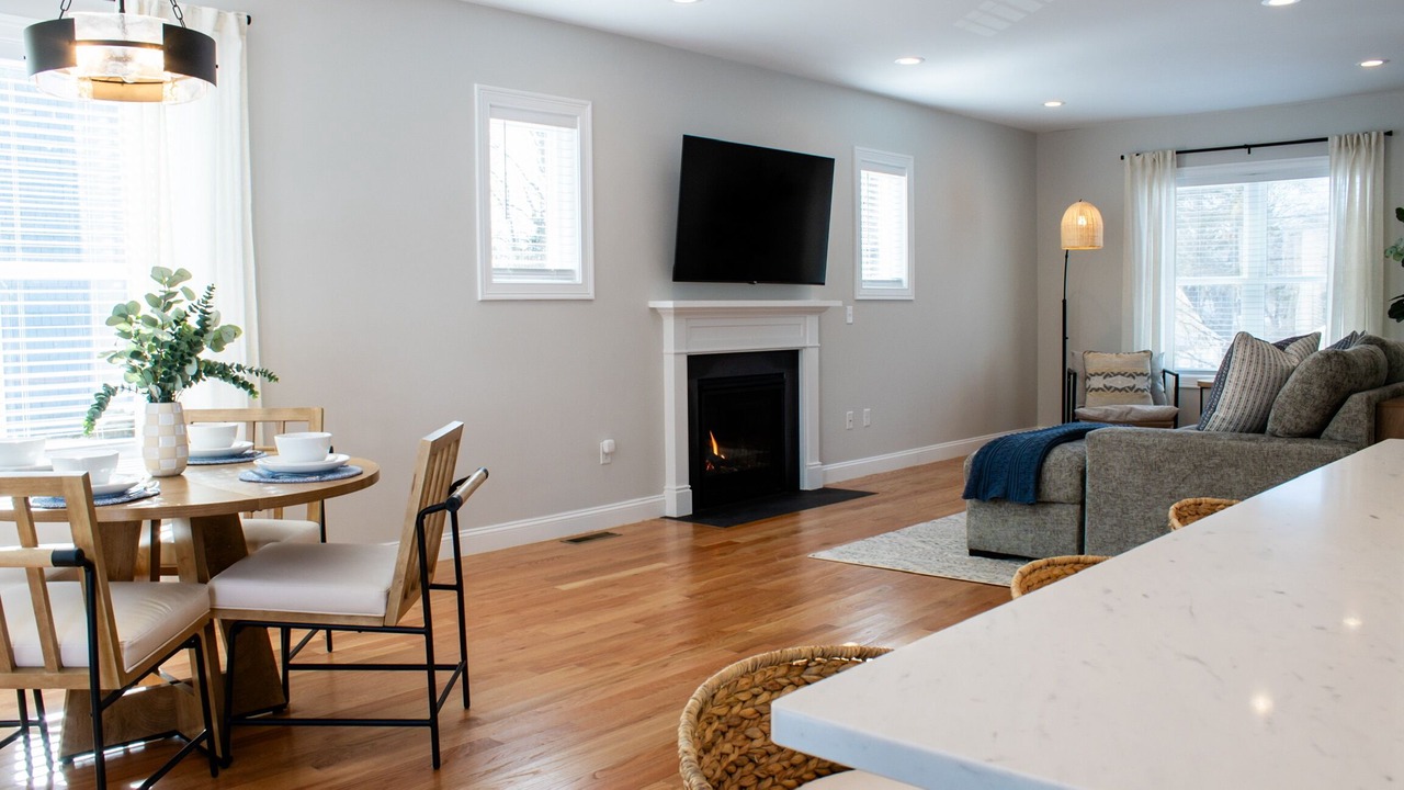 Photo of Livingroom in Saunderstown