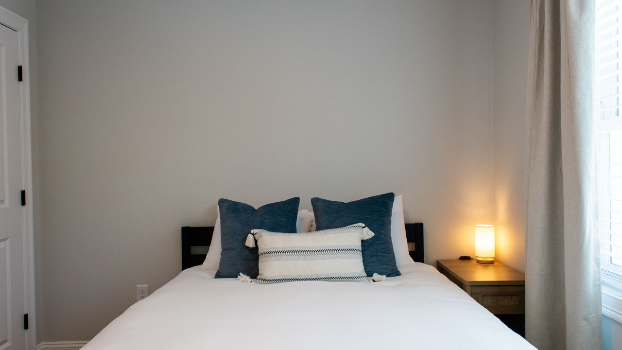 Photo of Bedroom in Saunderstown