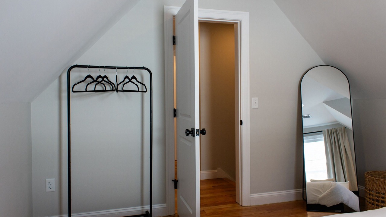 Photo of Bedroom in Saunderstown