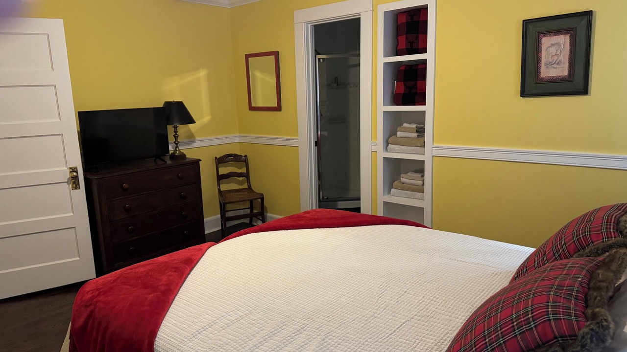 Photo of Bedroom in Williamsville