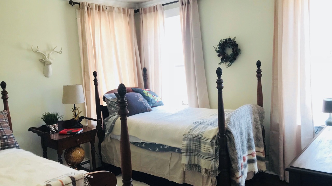 Photo of Bedroom in Williamsville