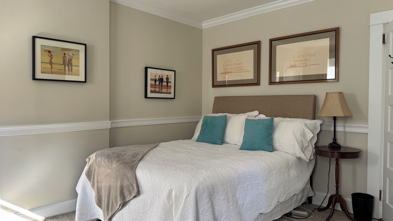 Photo of Bedroom in Williamsville