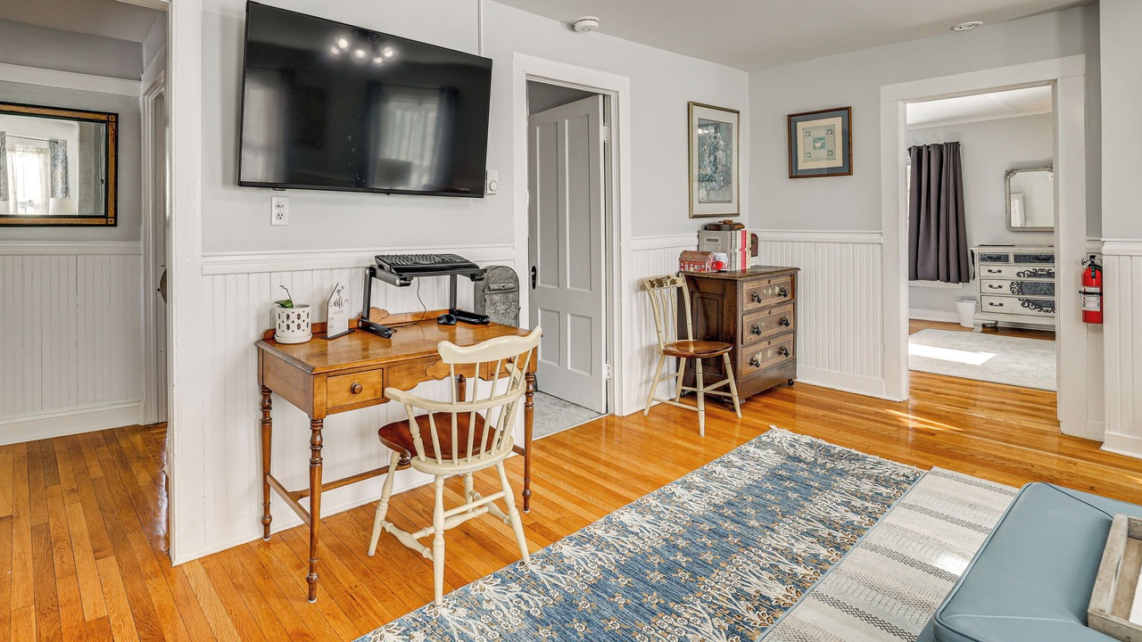 Photo of Livingroom in New London
