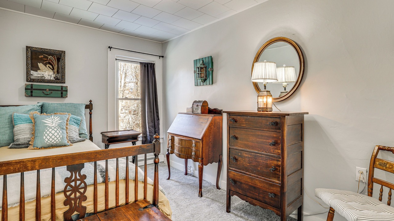 Photo of Bedroom in New London