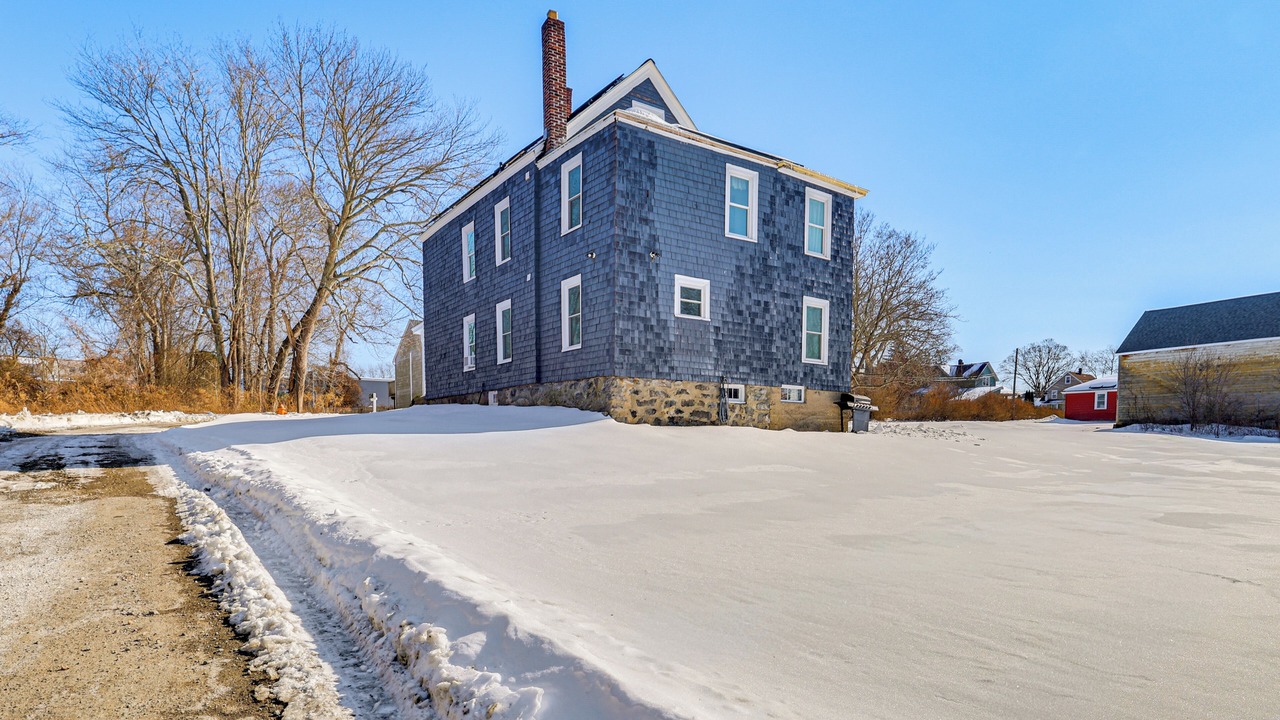 Photo of Outdoor in New London